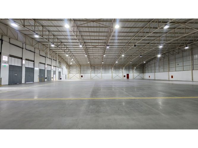 Bodega en arriendo en Via El Eden, Armenia, 3217 m² · foto 7 de 24