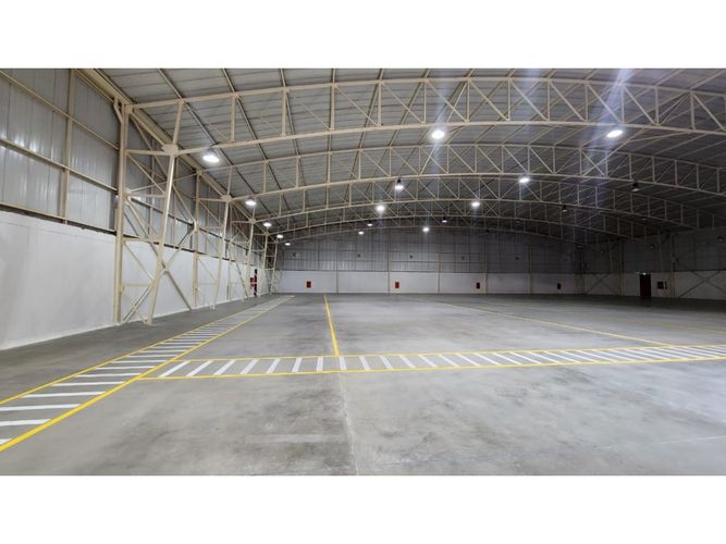 Bodega en arriendo en Via El Eden, Armenia, 3217 m² · foto 10 de 24