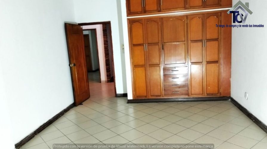 Casa de 6 alcobas en venta en Diamante 2, Bucaramanga, 322 m² · foto 8 de 9