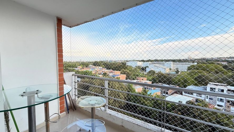 Apartamento en venta en Ciudad Jardin, Cali · foto 2 de 9