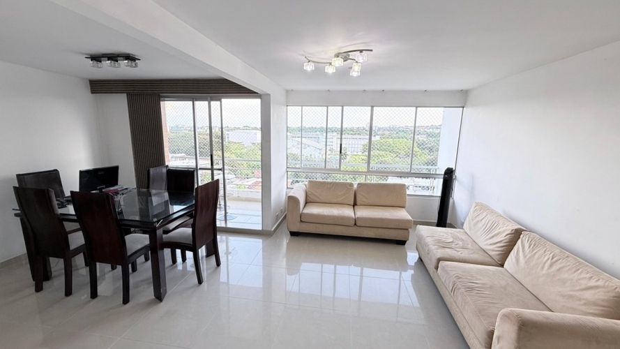 Apartamento en venta en Ciudad Jardin, Cali · foto 3 de 9