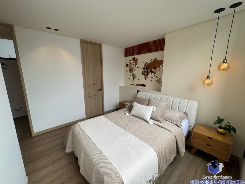 Apartamento en venta en Zona Centro, Envigado · foto 4 de 10