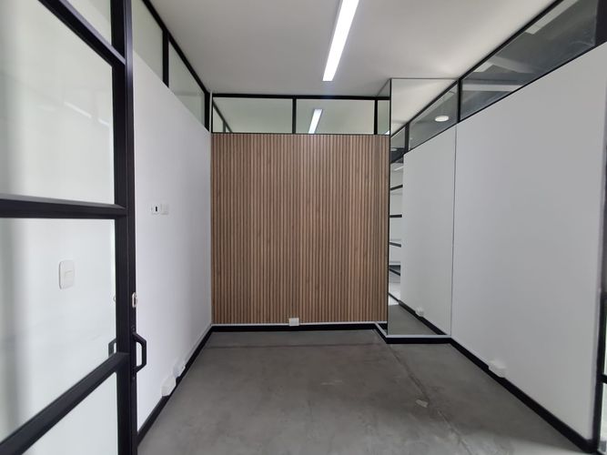 Oficina en arriendo en Llano Grande, Rionegro, 13 m² · foto 4 de 9
