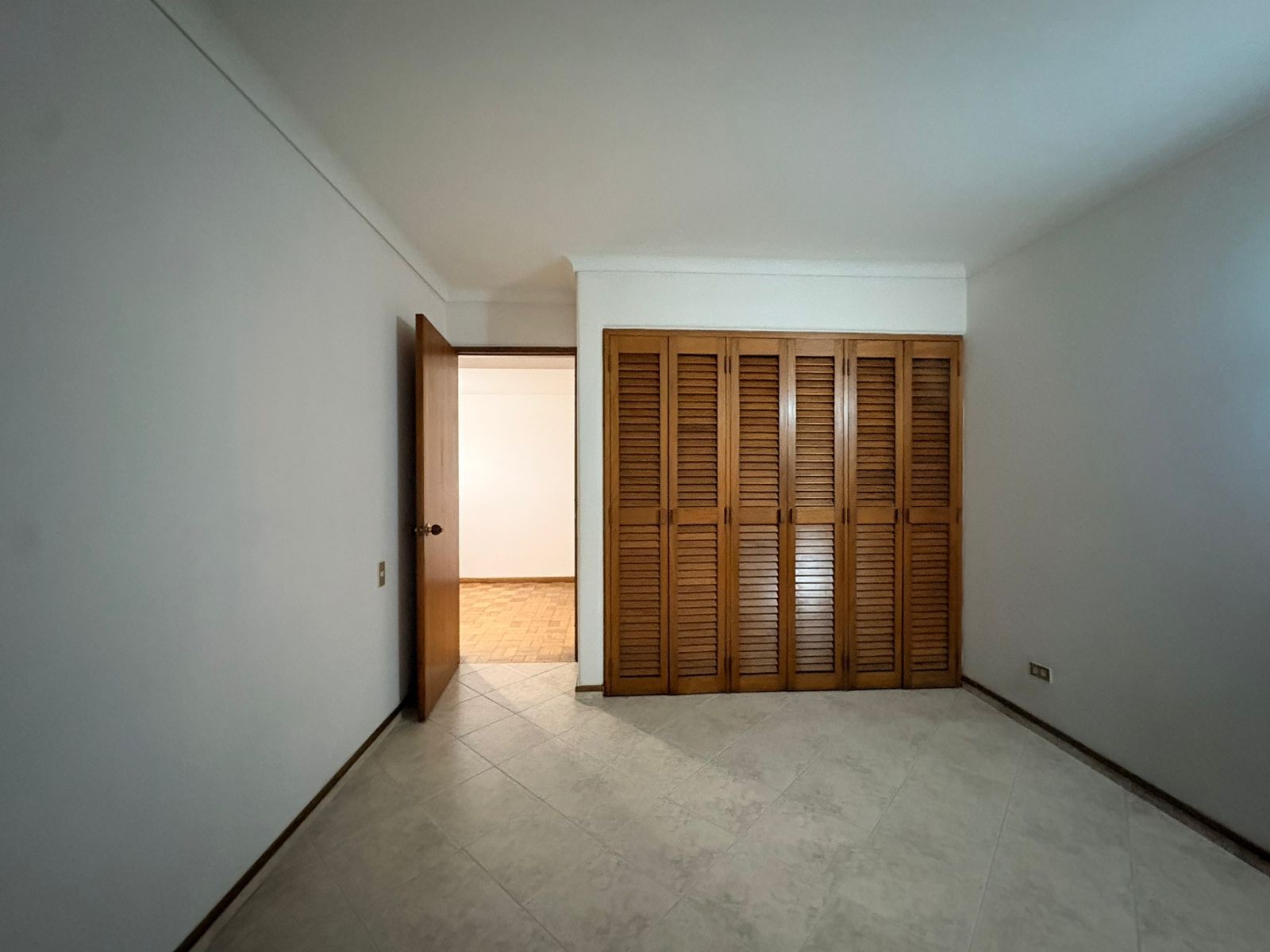 Apartamento en arriendo en Loma Benedictinos, Envigado · foto 10 de 15