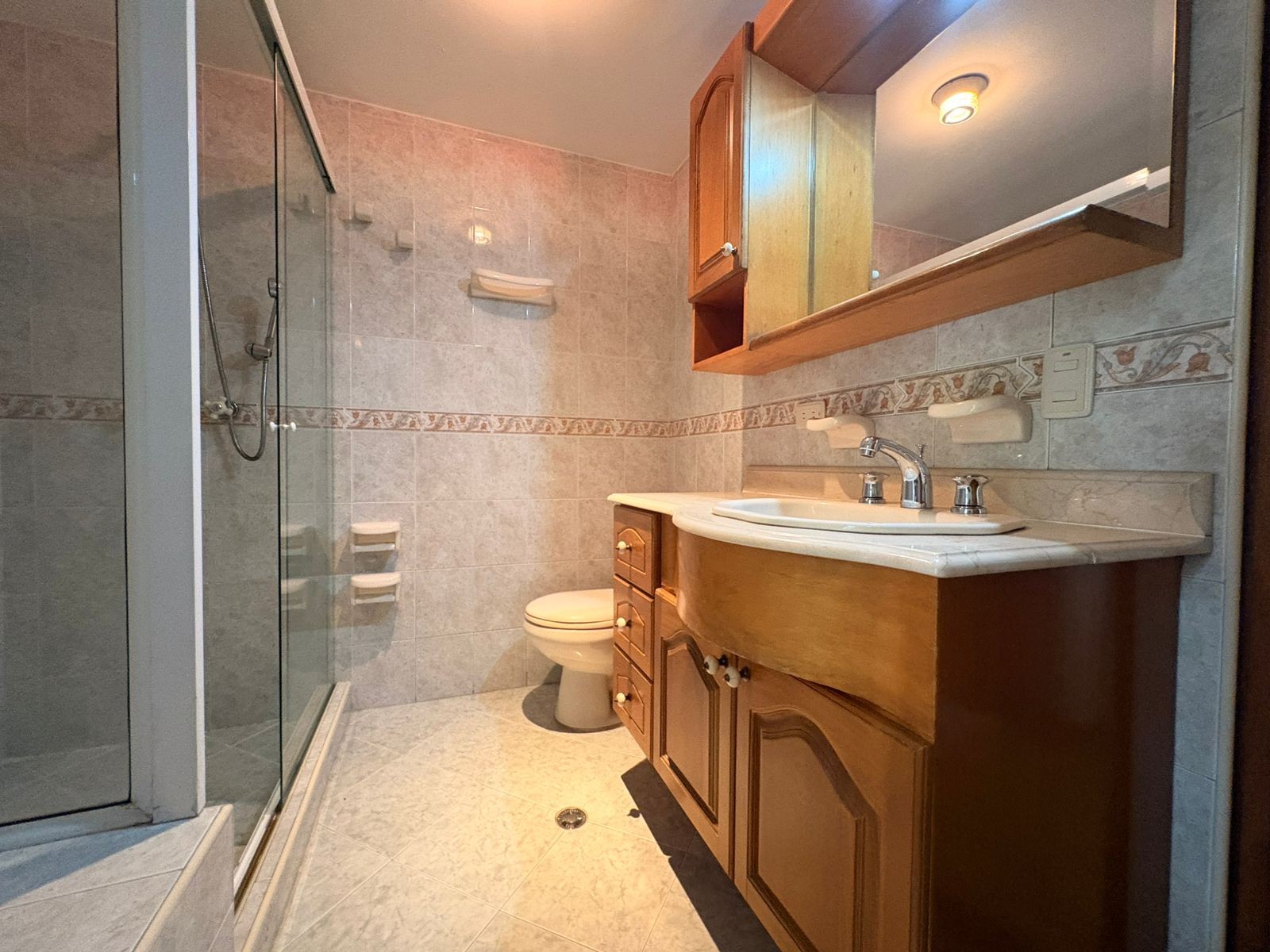Apartamento en arriendo en Loma Benedictinos, Envigado · foto 15 de 15