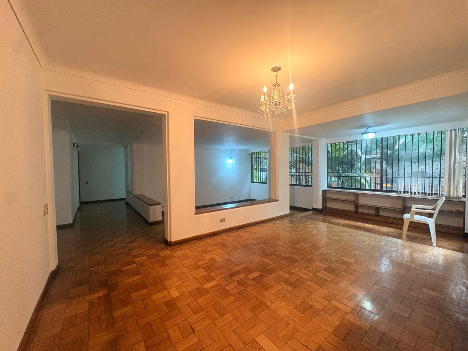 Apartamento en arriendo en Loma Benedictinos, Envigado · foto 2 de 15