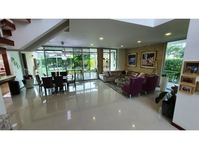 Casa de 6 alcobas en venta en Ciudad Jardin, Cali, 754 m² · foto 4 de 24