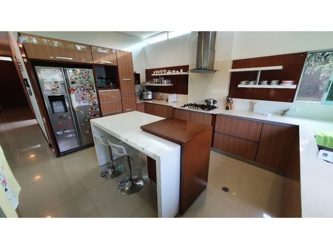 Casa de 6 alcobas en venta en Ciudad Jardin, Cali, 754 m² · foto 10 de 24