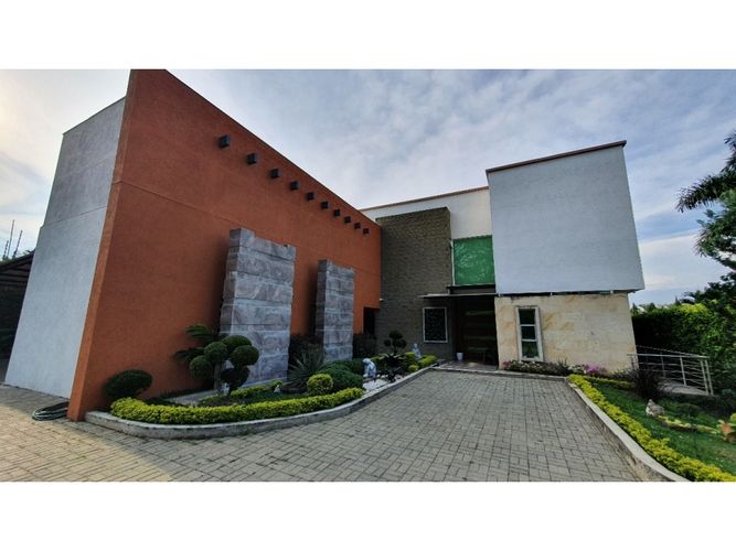 Casa de 6 alcobas en venta en Ciudad Jardin, Cali, 754 m² · foto 11 de 24