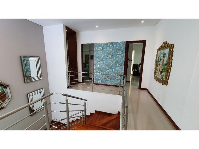Casa de 6 alcobas en venta en Ciudad Jardin, Cali, 754 m² · foto 13 de 24