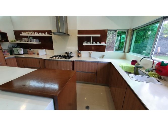 Casa de 6 alcobas en venta en Ciudad Jardin, Cali, 754 m² · foto 14 de 24