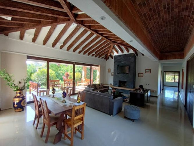 Finca en arriendo en Lomitas, La Ceja, 430 m² · foto 2 de 24