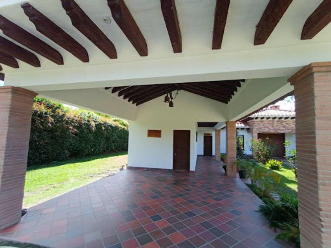Finca en arriendo en Lomitas, La Ceja, 430 m² · foto 4 de 24