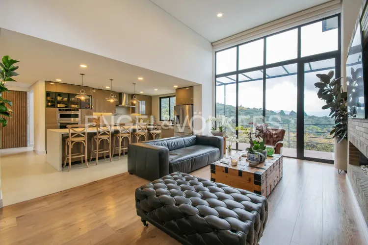 Casa de 5 alcobas en venta en La Violeta, Sopó, 470 m² · foto 2 de 20