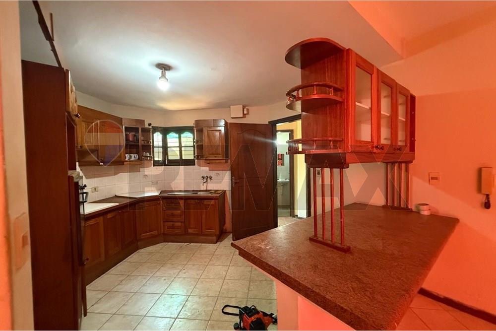 VENDO AMPLIA PROPIEDAD CERCA DEL YATCH EN LAMBARE — foto 2