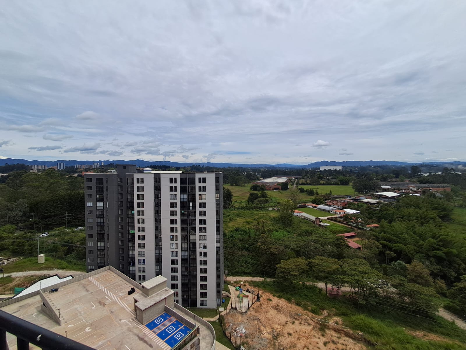 Apartamento en arriendo en La Macarena, Rionegro · foto 3 de 12