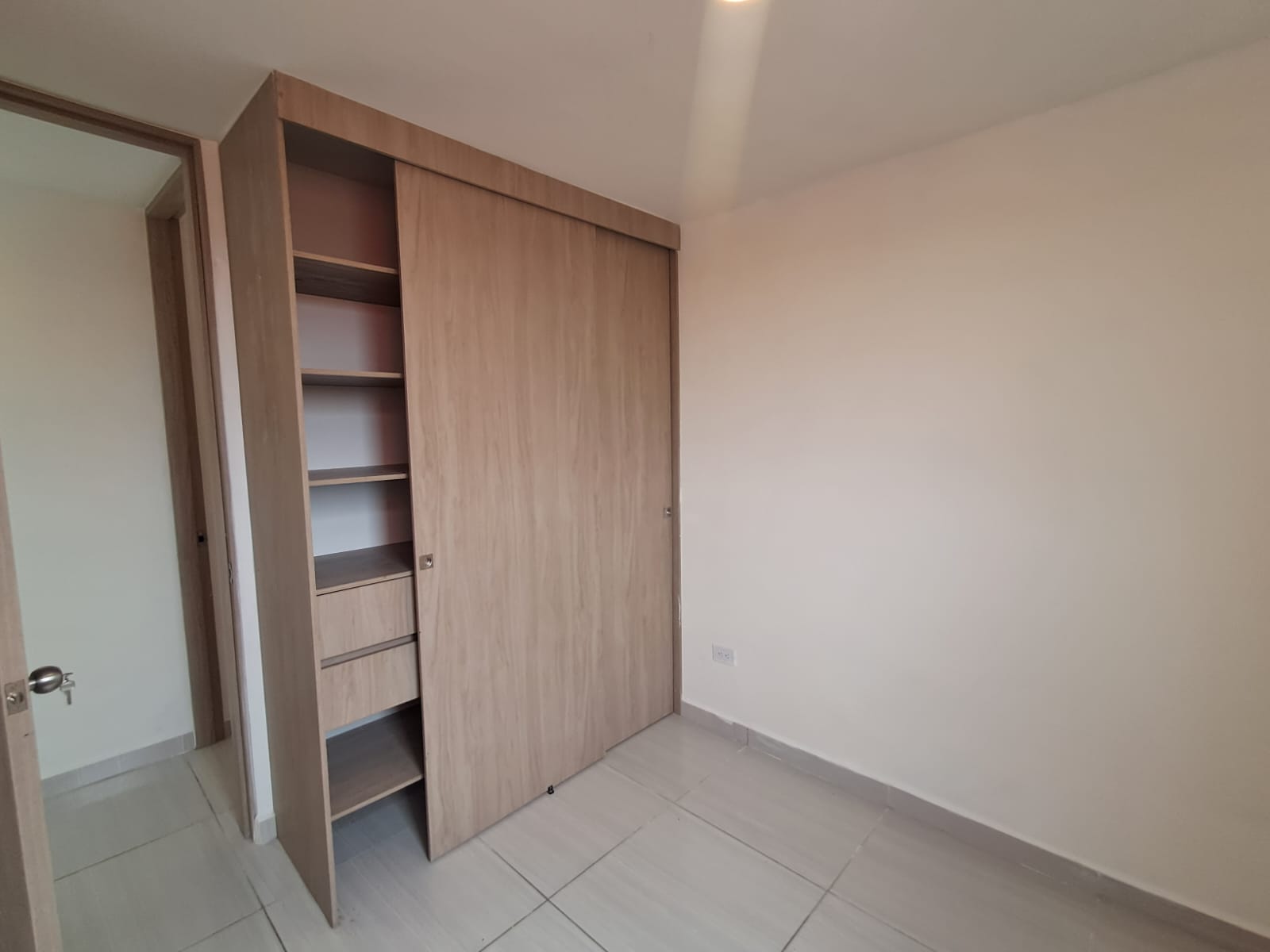 Apartamento en arriendo en La Macarena, Rionegro · foto 9 de 12