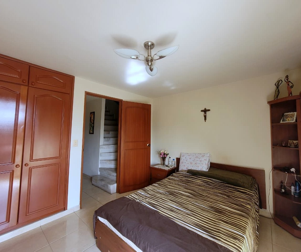 Casa en venta en El Poblado Ii Etapa, Pereira · foto 16 de 22