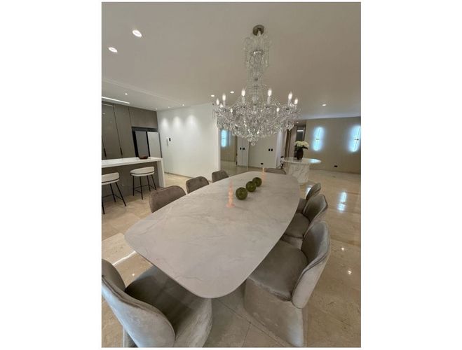 Apartamento de 3 alcobas en venta en Normandia, Cali, 277 m² · foto 2 de 19