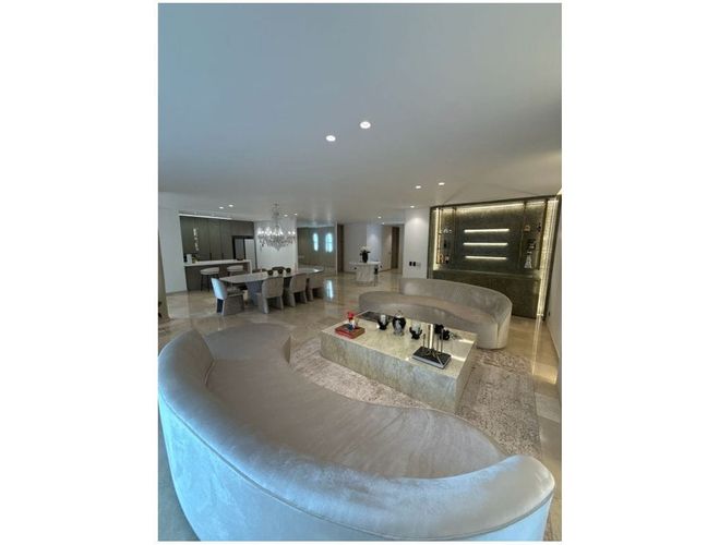 Apartamento de 3 alcobas en venta en Normandia, Cali, 277 m² · foto 4 de 19