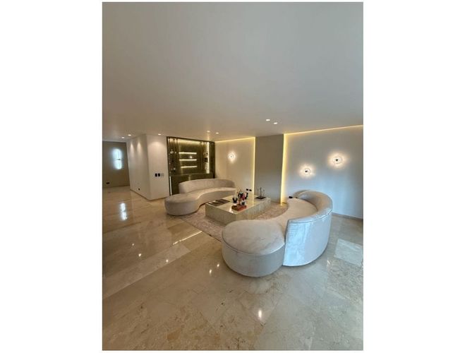 Apartamento de 3 alcobas en venta en Normandia, Cali, 277 m² · foto 18 de 19