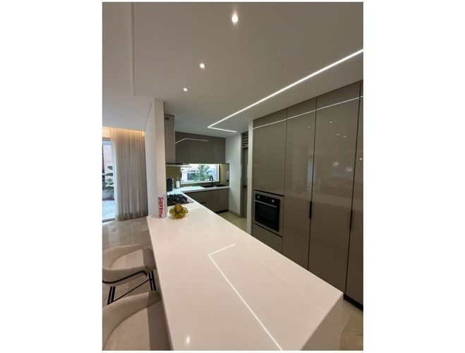 Apartamento de 3 alcobas en venta en Normandia, Cali, 277 m² · foto 19 de 19