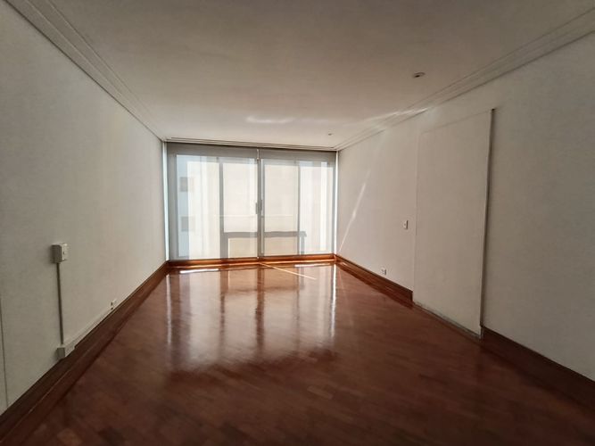 Apartamento de 4 alcobas en arriendo en El Poblado, Medellín, 220 m² · foto 5 de 20