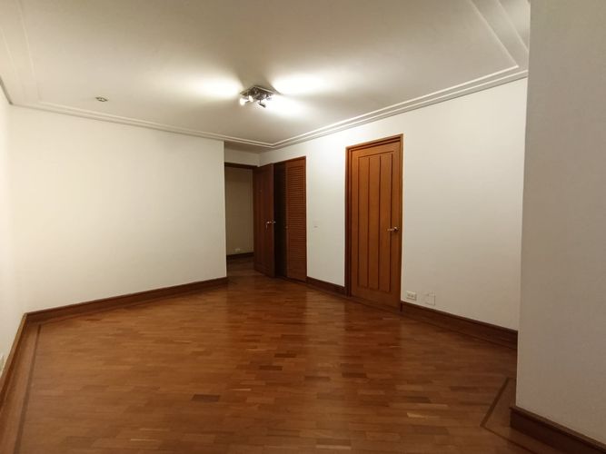 Apartamento de 4 alcobas en arriendo en El Poblado, Medellín, 220 m² · foto 10 de 20