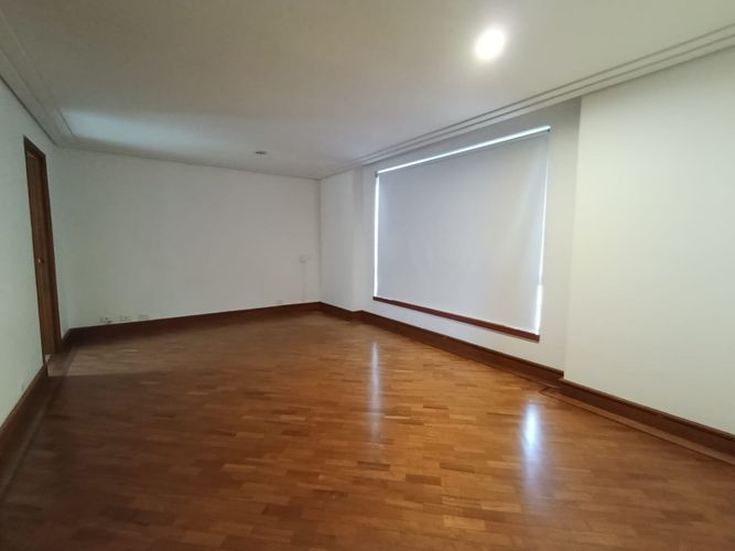 Apartamento de 4 alcobas en arriendo en El Poblado, Medellín, 220 m² · foto 13 de 20