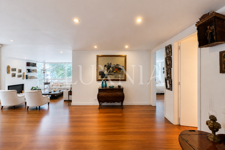 Apartamento de 2 alcobas en venta en El Nogal, Bogotá, 145 m² · foto 3 de 19