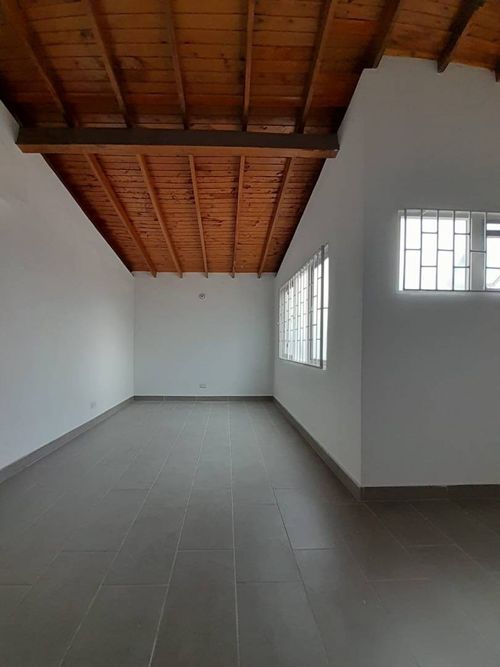 Apartamento de 2 alcobas en arriendo en Estadio, Medellín, 75 m² · foto 3 de 13