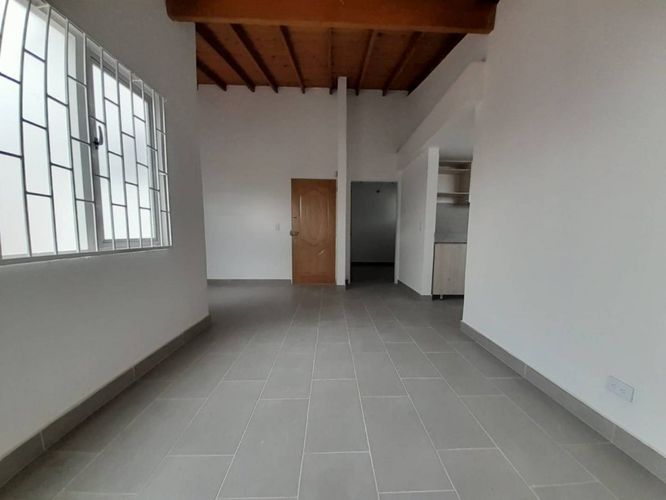 Apartamento de 2 alcobas en arriendo en Estadio, Medellín, 75 m² · foto 4 de 13