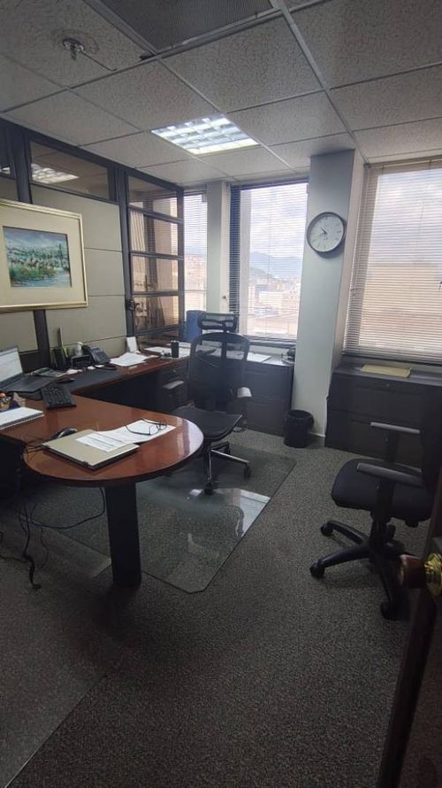 Oficina en arriendo en La Candelaria, Medellín, 350 m² · foto 3 de 24