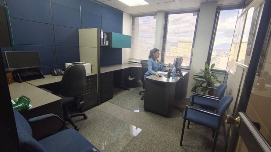 Oficina en arriendo en La Candelaria, Medellín, 350 m² · foto 15 de 24