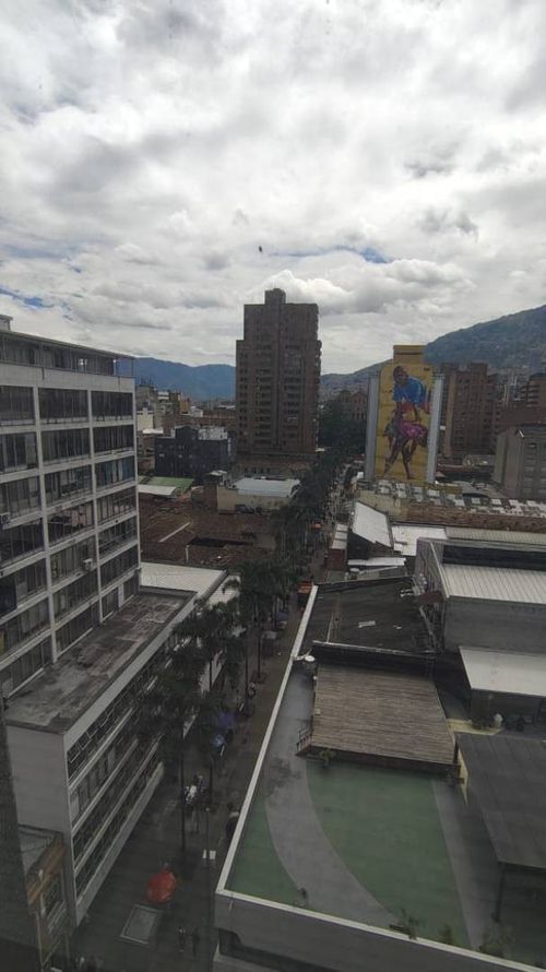 Oficina en arriendo en La Candelaria, Medellín, 350 m² · foto 19 de 24
