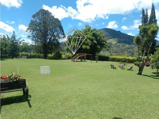 Lote en venta en San Nicolas, La Ceja, 26000 m² · foto 2 de 8
