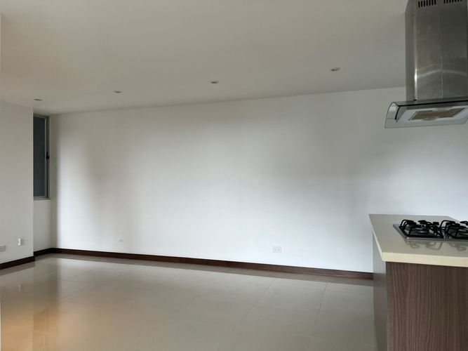 Apartamento de 3 alcobas en arriendo en Camino Verde, Envigado, 80 m² · foto 7 de 20