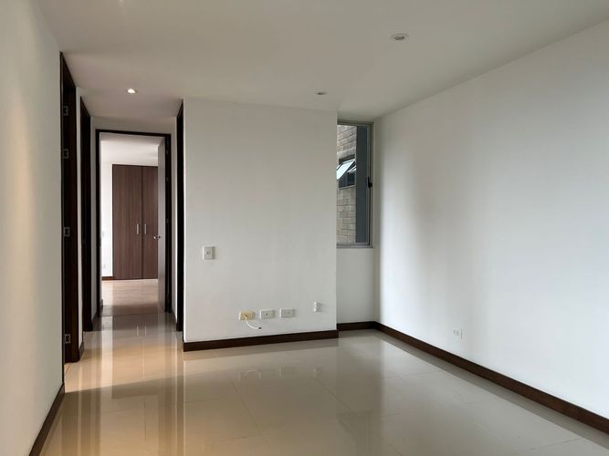 Apartamento de 3 alcobas en arriendo en Camino Verde, Envigado, 80 m² · foto 9 de 20