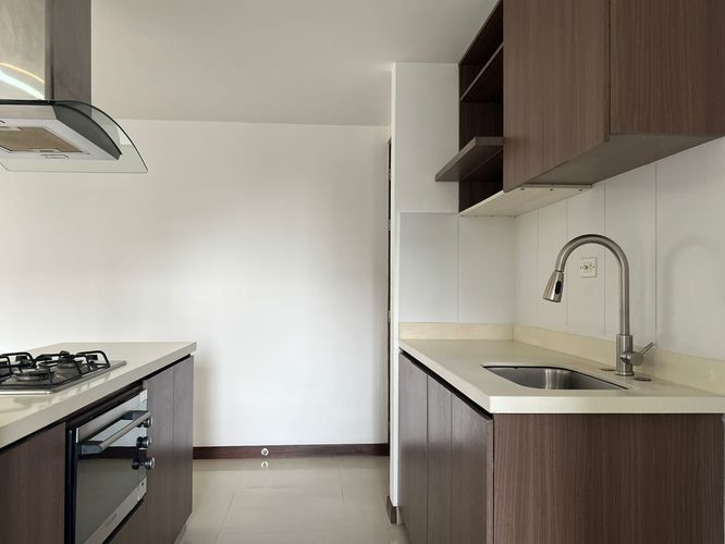 Apartamento de 3 alcobas en arriendo en Camino Verde, Envigado, 80 m² · foto 3 de 20