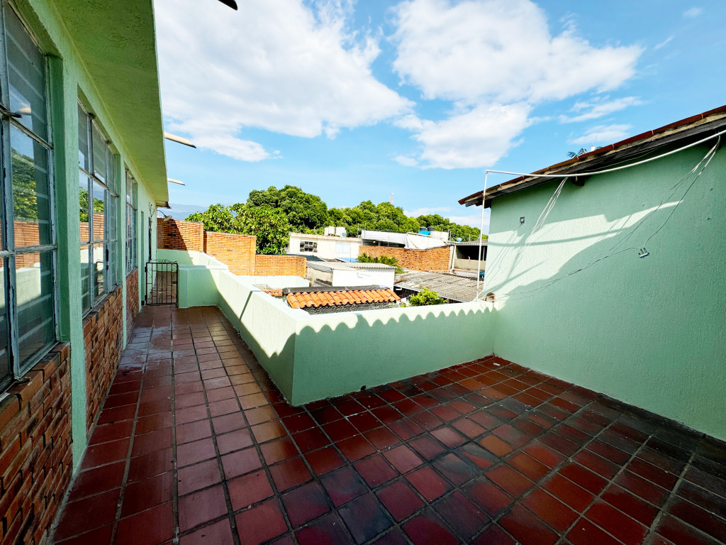 Casa en venta en Lleras Restrepo, Cúcuta · foto 2 de 24
