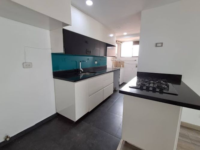 Apartamento de 2 alcobas en arriendo en Loma De Los Gonzalez, Medellín, 86 m² · foto 4 de 24