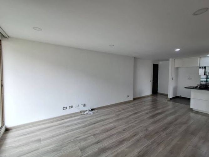 Apartamento de 2 alcobas en arriendo en Loma De Los Gonzalez, Medellín, 86 m² · foto 10 de 24