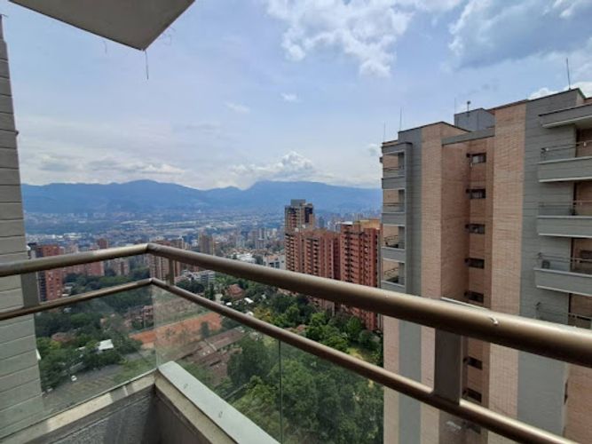 Apartamento de 2 alcobas en arriendo en Loma De Los Gonzalez, Medellín, 86 m² · foto 15 de 24