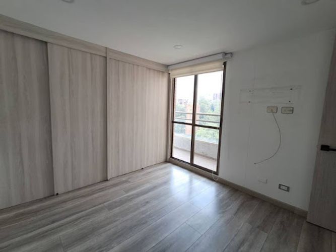 Apartamento de 2 alcobas en arriendo en Loma De Los Gonzalez, Medellín, 86 m² · foto 18 de 24