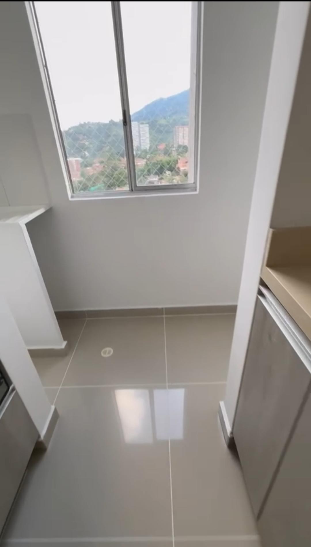 Apartamento en venta en Las Brisas, La Estrella · foto 11 de 24