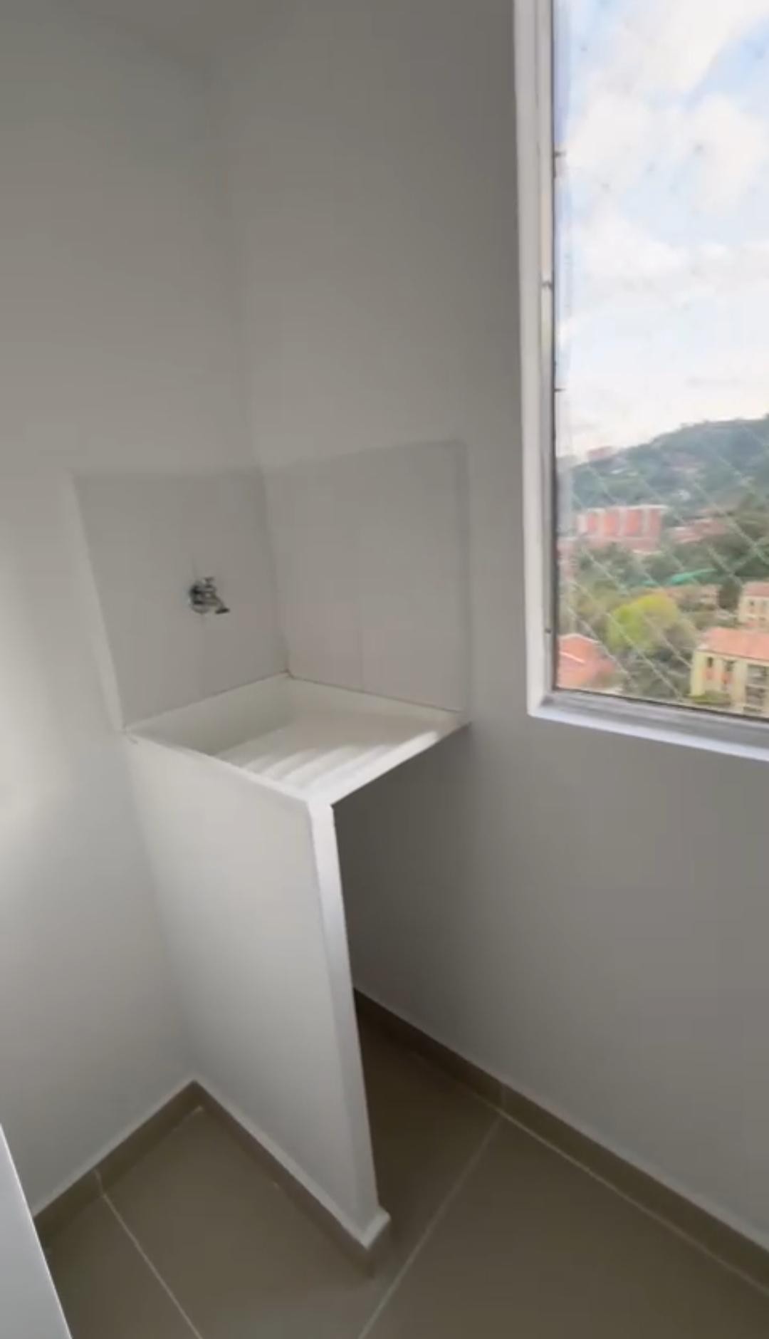 Apartamento en venta en Las Brisas, La Estrella · foto 20 de 24