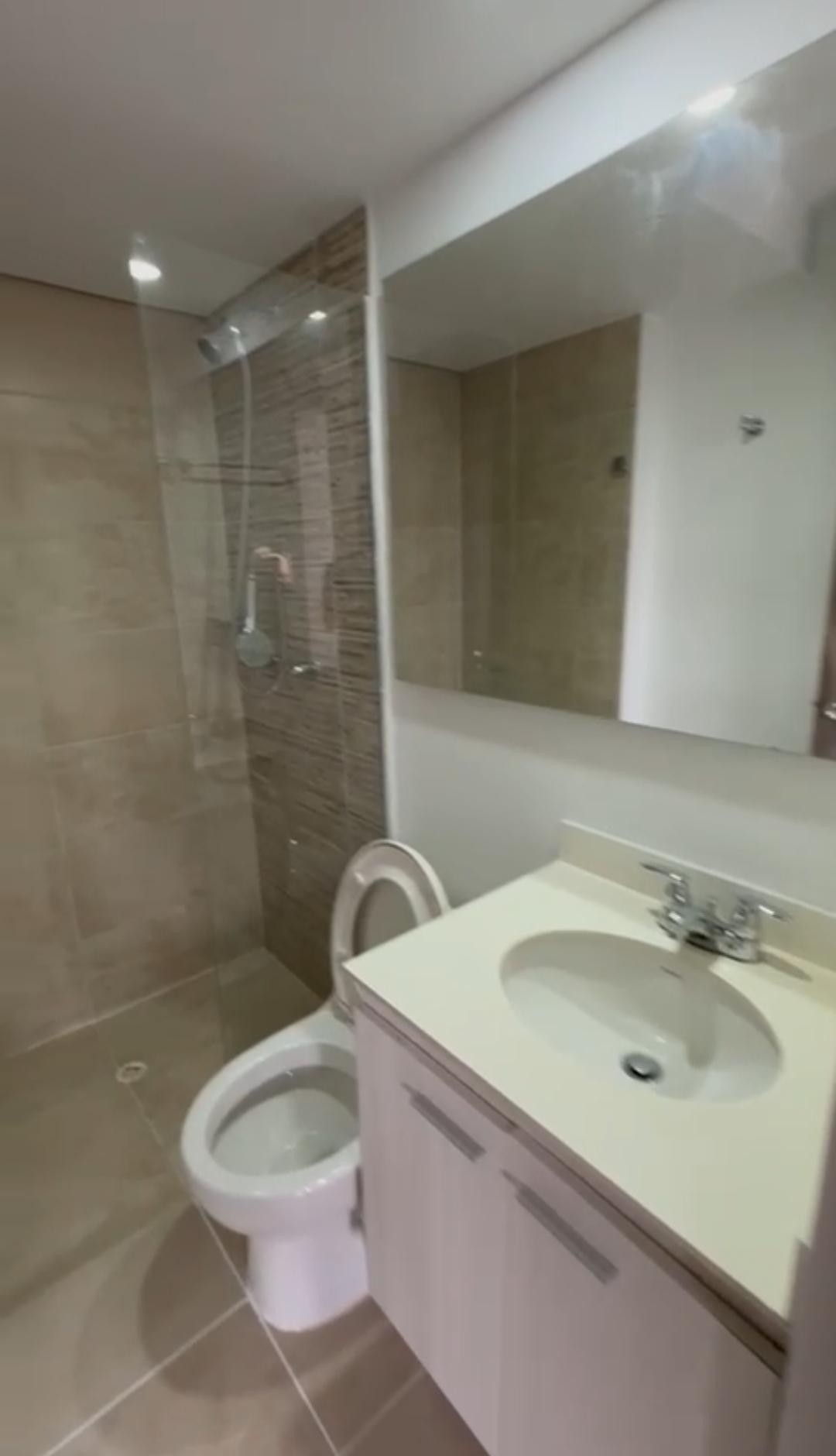Apartamento en venta en Las Brisas, La Estrella · foto 13 de 24