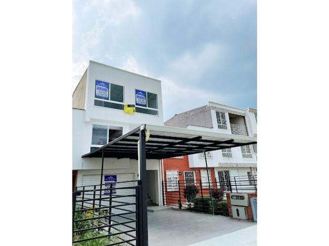 Edificio en venta en Ciudad Pacífica, Cali, 190 m² · foto 2 de 15