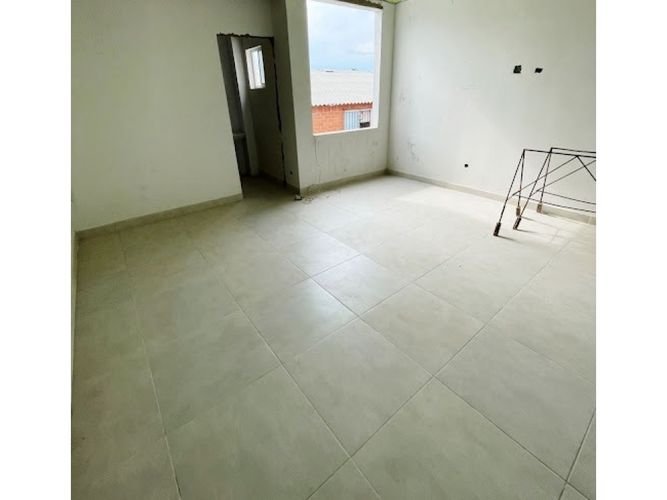 Edificio en venta en Ciudad Pacífica, Cali, 190 m² · foto 3 de 15