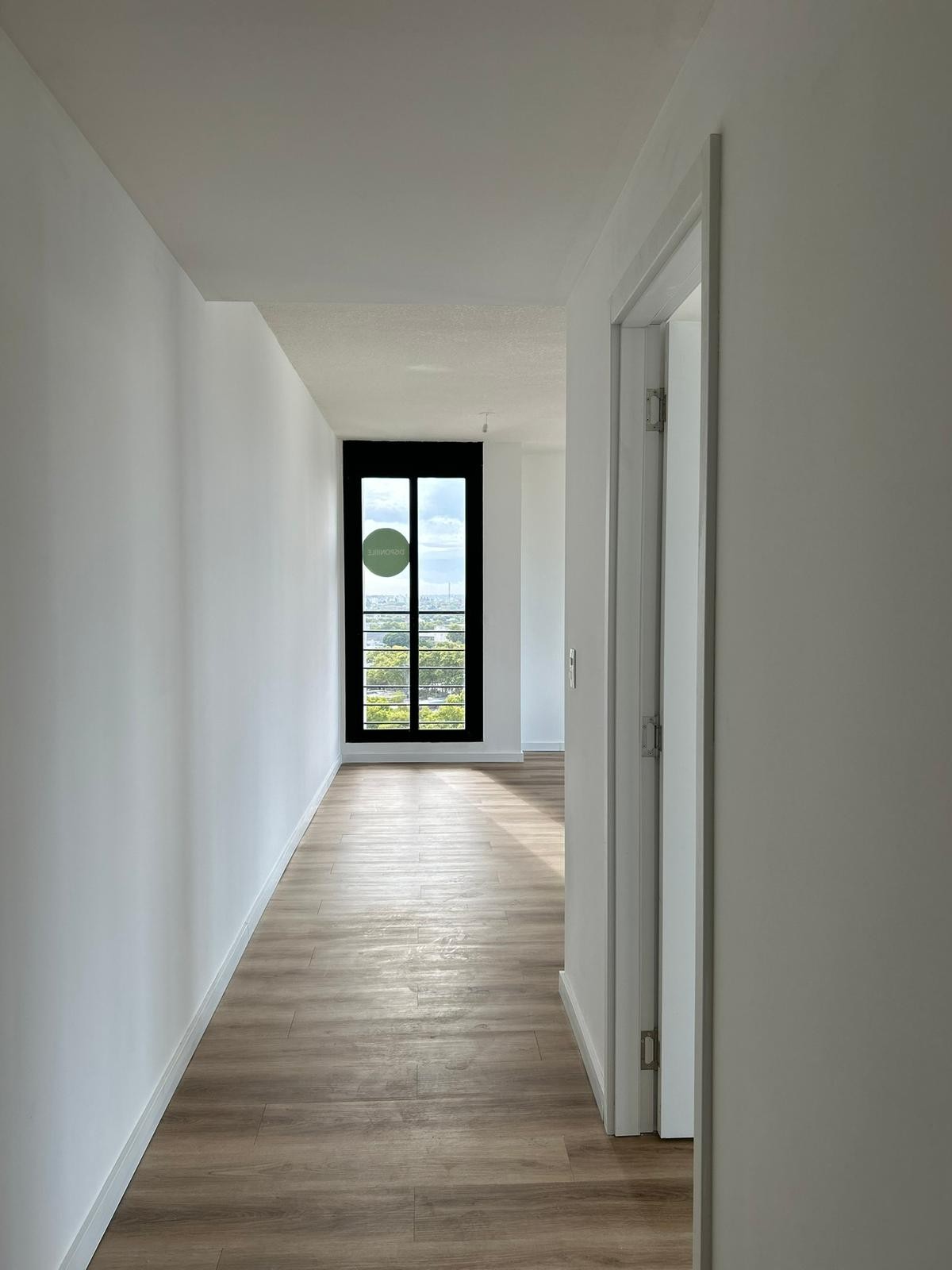 Apartamento Luminoso A Estrenar En Alquiler En Tres Cruces - 2 Dormitorios Con Balcón + Garaje Incluido · Foto 3